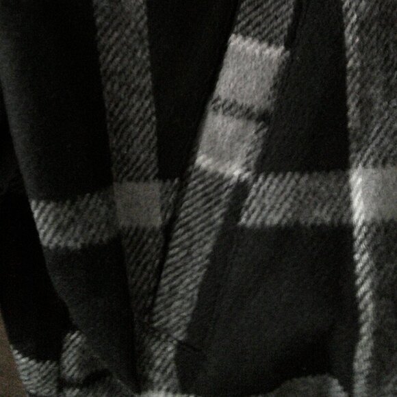 From Trend:Notes-Urban Daizy Black Buffalo Plaid Hooded Oversized Jacket Small - Picture 3 of 10